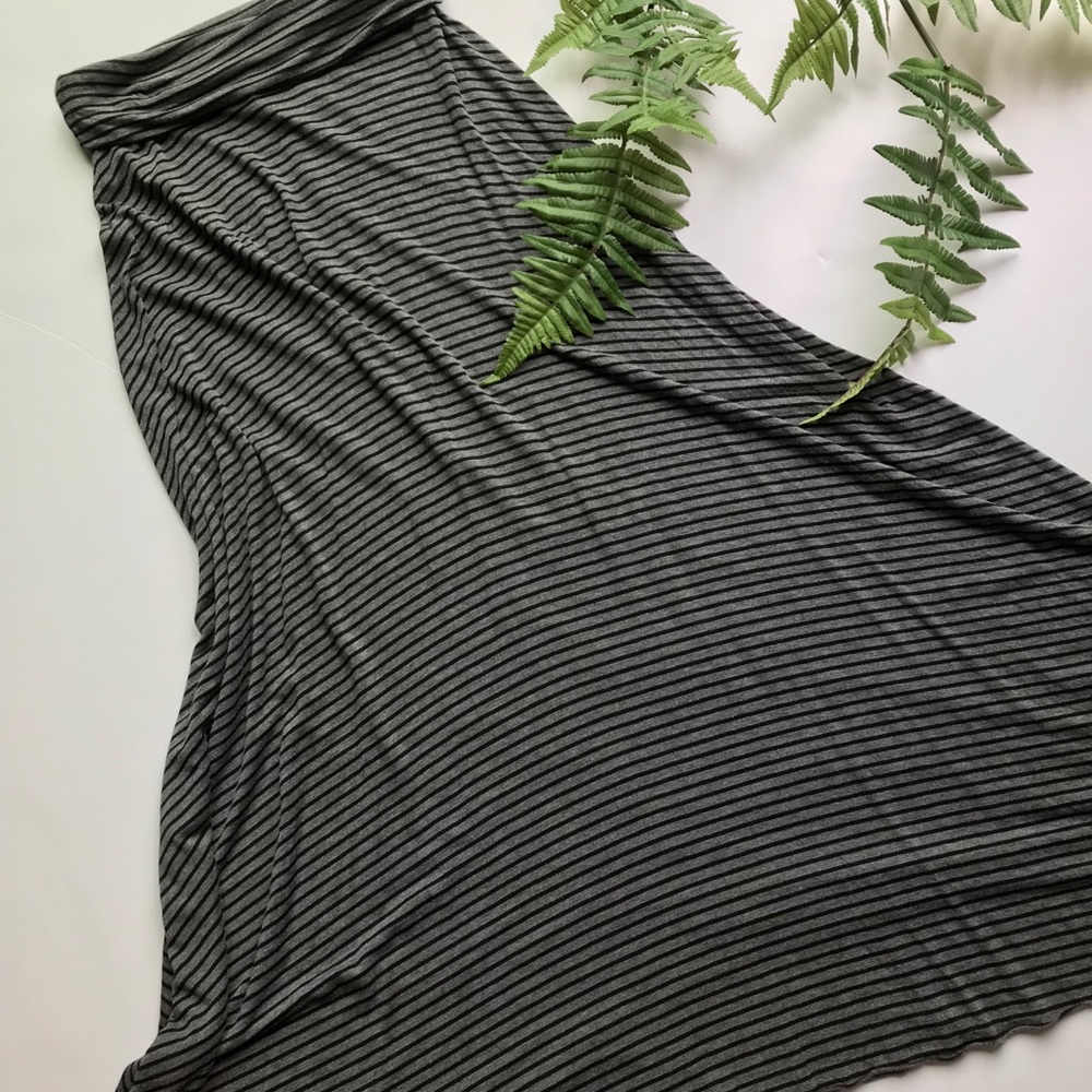 Maxi skirt by Gilli long size Small small 39” lng